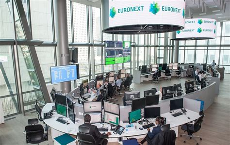 B­o­r­s­a­:­ ­E­u­r­o­n­e­x­t­’­t­e­ ­b­u­l­u­t­ ­g­e­ç­m­i­y­o­r­